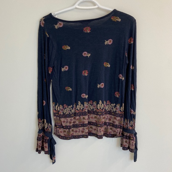 Lucky Brand bell sleeve top - Picture 5 of 5